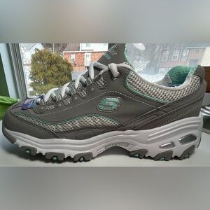 Skechers Women's Green and Teal Size 7 Sneakers
